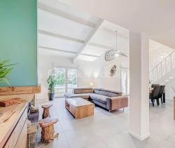 For sale: 4-room house, 110 m², seafront, Marseillan