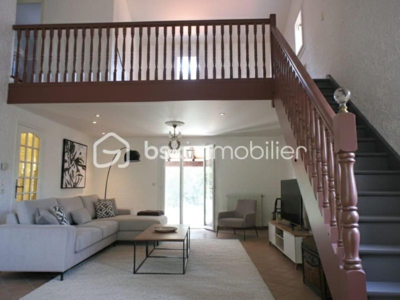 For rent: 5-room house, 128 m², seaside, Ollioules