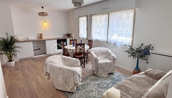 PISO DE 2 HABITACIONES 42 M2 BURDEOS