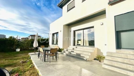 Contemporary house for rent in Villelongue de la Salanque