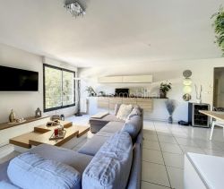 A louer APPARTEMENT T4 101 M2 TERRASSE  MONTPELLIER