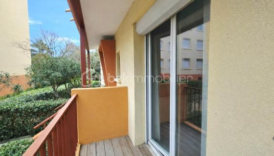 For rent: 2-bedroom apartment, 67 m², seaside, Sète