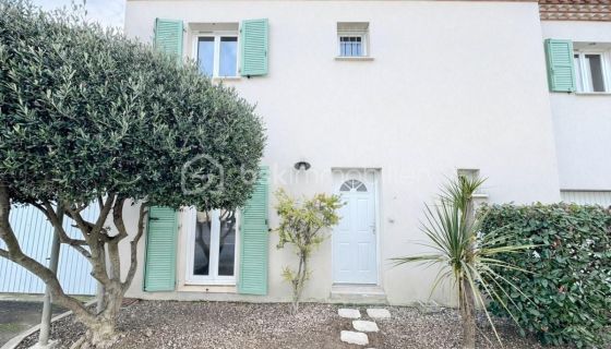 CASA DE 5 HABITACIONES 99 M2 JUNTO AL MAR CERS