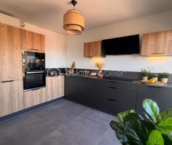 A louer APPARTEMENT DE PRESTIGE T4 82 M2 TERRASSE VUE MER BANDOL