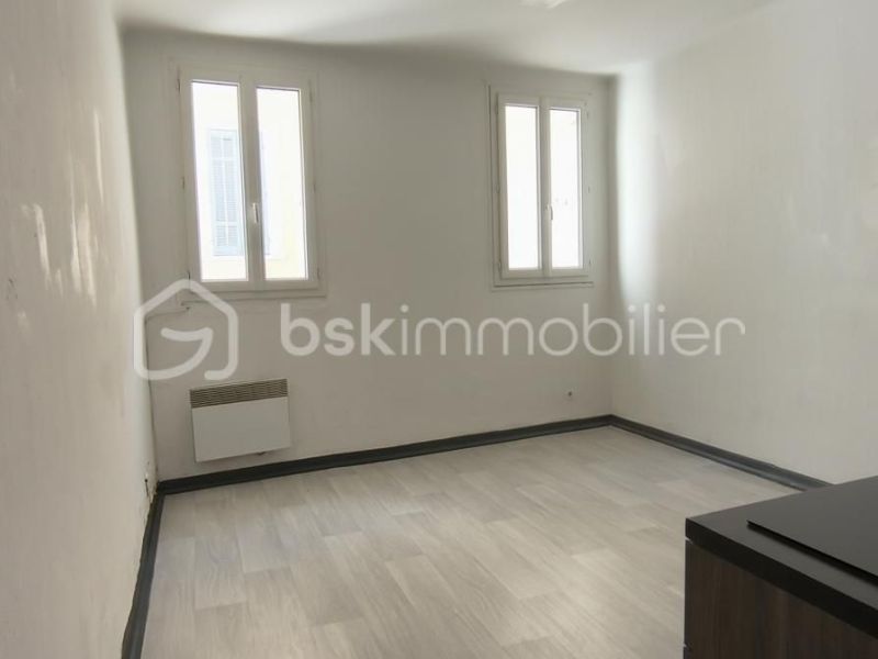 For rent: 1-bedroom apartment, 31 m², beachfront, La Seyne-sur-Mer