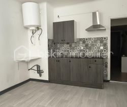 For rent: 1-bedroom apartment, 31 m², beachfront, La Seyne-sur-Mer