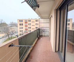 A louer APPARTEMENT T4 88 M2  NIMES