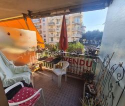 A louer APPARTEMENT T3 65 M2 BORD DE MER NICE