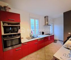 For rent: Mansion by the sea in Gamaches