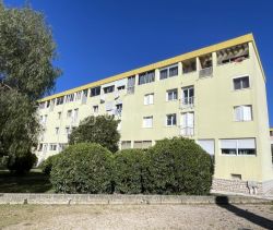 A louer APPARTEMENT DUPLEX T4 67 M2 BORD DE MER HYERES