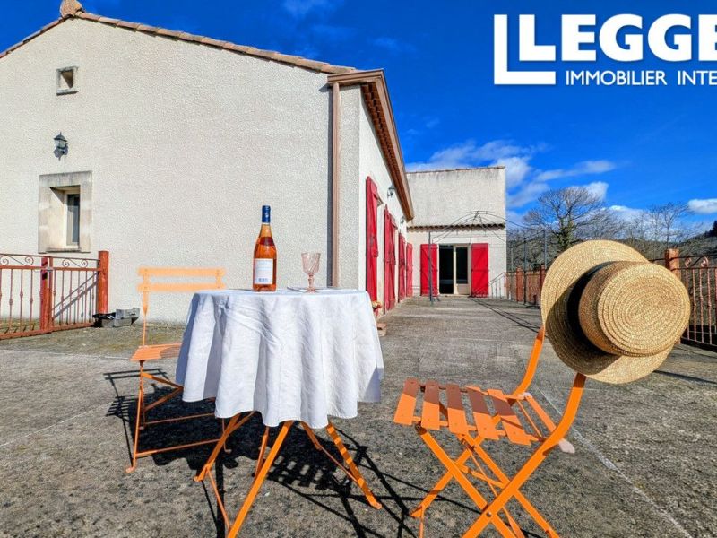 House for rent, 7 rooms, 153 m², Courniou