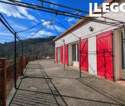 House for rent, 7 rooms, 153 m², Courniou