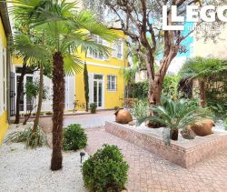 A vendre MAISON  4 PIECES 132 M2 BORD DE MER CANNES