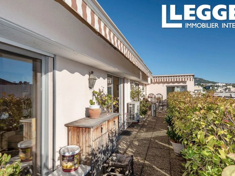 A louer APPARTEMENT T6 155 M2 TERRASSE BORD DE MER NICE