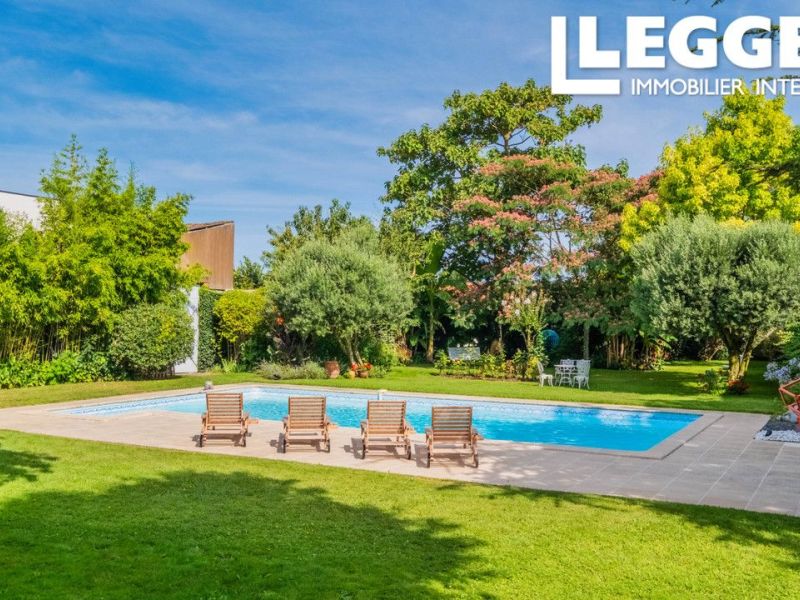 A louer MAISON  DE MAîTRE BORD DE MER LA ROCHELLE