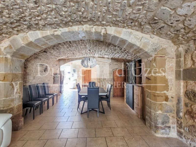 Mansión en alquiler en Uzès