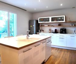 A louer MAISON  5 PIECES 170 M2 BORD DE MER SAUSSET LES PINS