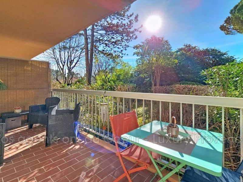 For rent: 1-bedroom apartment, 42 m², terrace, Aix-en-Provence