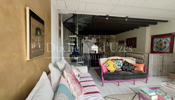 For rent 3 ROOM LOFT 110 M2 UZES