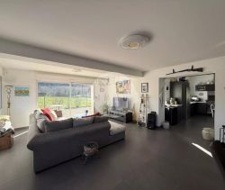 Contemporary house for rent in Saint Zacharie