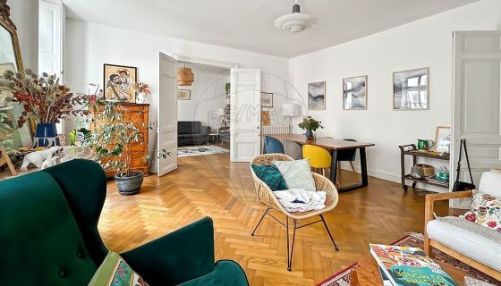 A louer APPARTEMENT T5 147 M2  NANTES