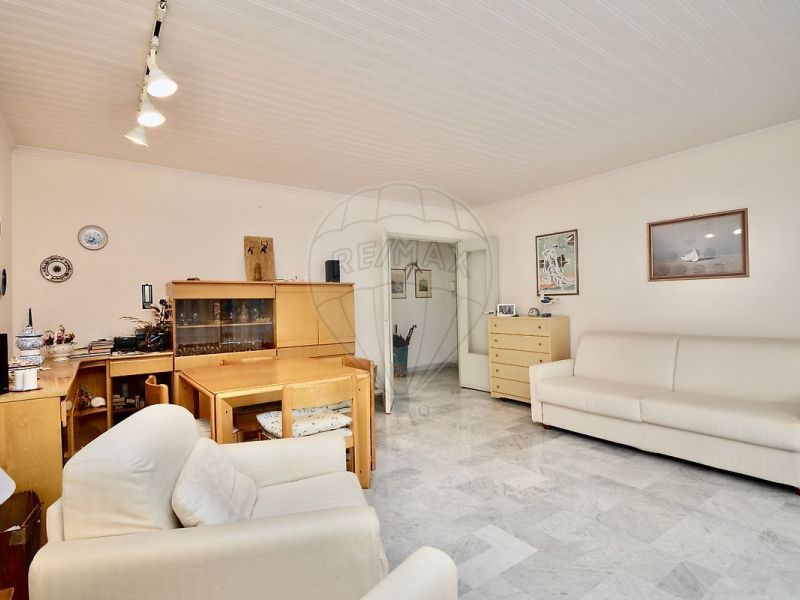 For rent: 1-bedroom apartment, 52 m², terrace, seaside, Juan-les-Pins