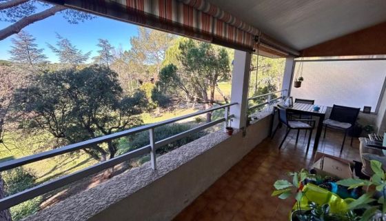 For rent: 1-bedroom apartment, 44 m², seaside, Saint-Raphaël