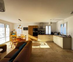 Contemporary house for rent by the sea in Saint-Trojan-les-Bains