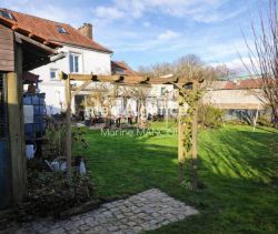 For rent: Manor house in Hallencourt