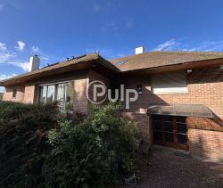 Architect-designed house for rent in Lapugnoy