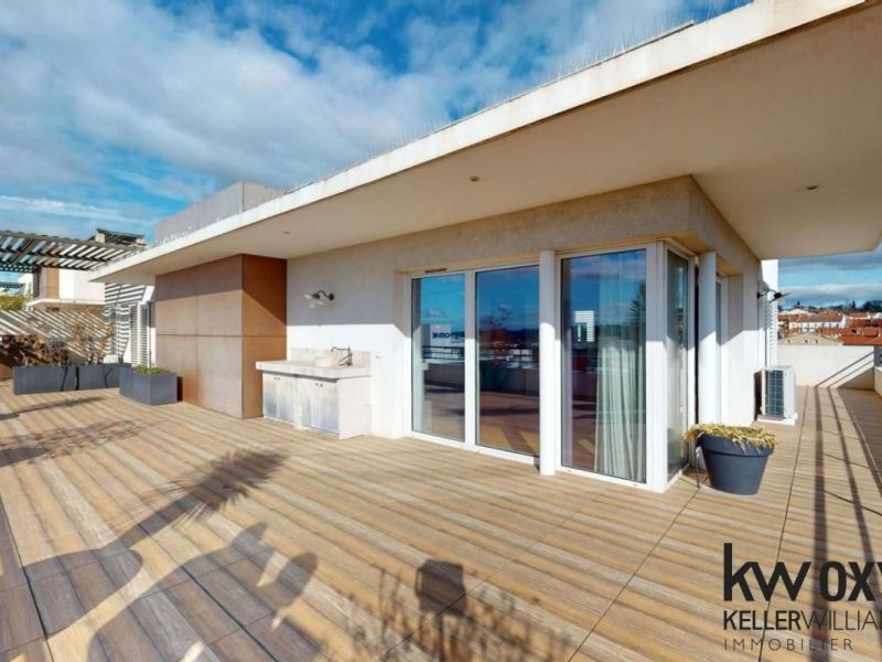 Luxury 3-bedroom apartment for rent, 144 m², with terrace, Béziers.