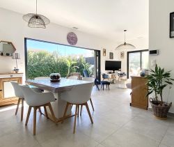 Contemporary house for rent in Nissan-lez-Enserune