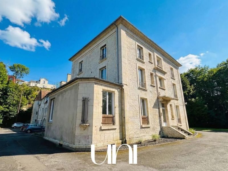 For rent: Brand new 3-bedroom duplex apartment, 66 m², terrace, Caen