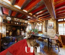 Mansion for rent by the sea in Touques