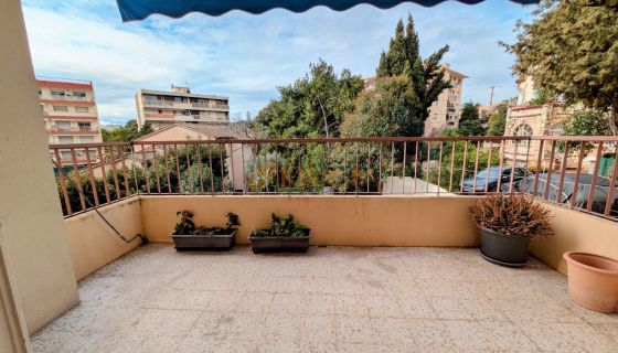 A vendre appartement T3 54 M&sup2; balcons et terrasse Le Cannet