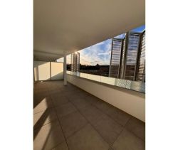 A louer APPARTEMENT T4 104 M2 TERRASSE BORD DE MER NARBONNE