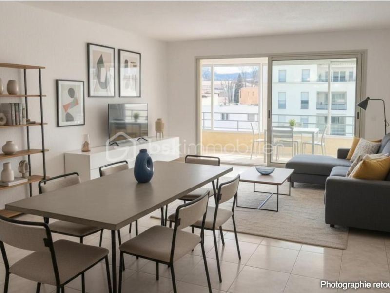 For rent: 3-bedroom apartment, 88 m², beachfront, Six-Fours-les-Plages