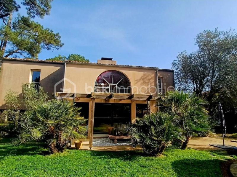 For rent: Architect-designed house by the sea, Château d'Olonne