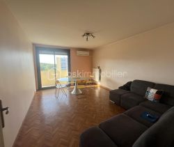 For rent: 4-room apartment, 80 m², seaside, Martigues