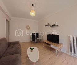 For rent: 1-bedroom apartment, 38 m², seaside, Antibes