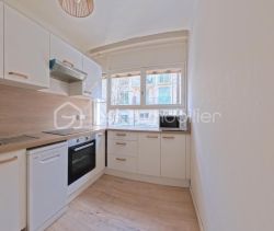 For rent: 1-bedroom apartment, 38 m², seaside, Antibes