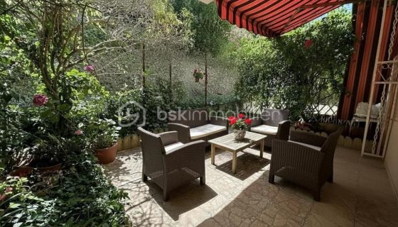 A louer APPARTEMENT T3 67 M2 TERRASSE BORD DE MER NICE