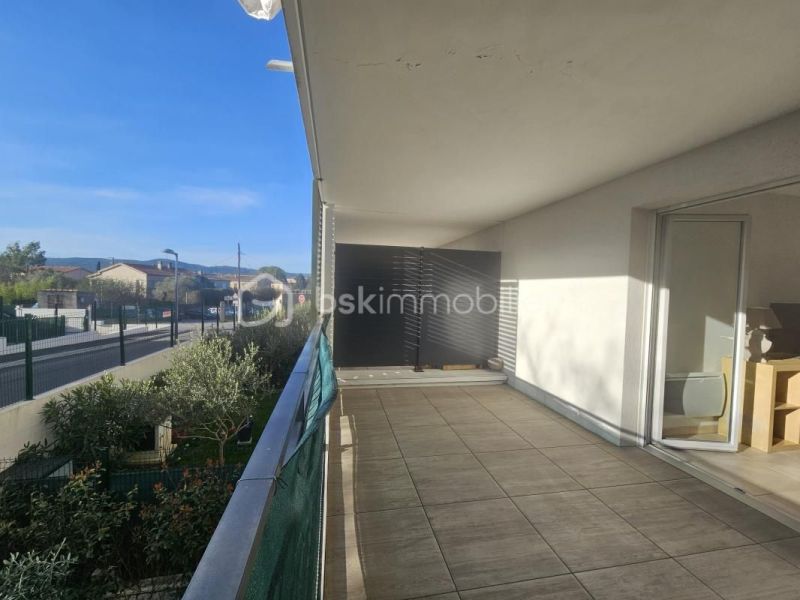 Studio apartment for rent, 22 m², with terrace, Brignoles