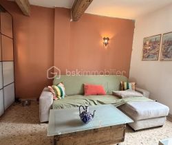 For rent: 2-bedroom duplex apartment, 91 m², seaside, Saint-Laurent-d'Aigouze