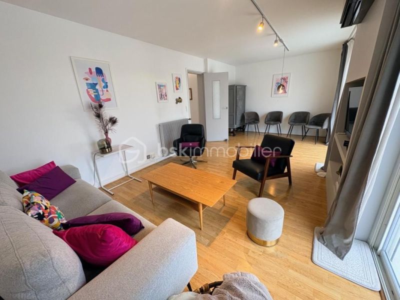 A louer APPARTEMENT T3 77 M2  PAU