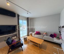 A louer APPARTEMENT T3 77 M2  PAU