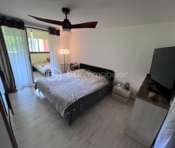 A louer APPARTEMENT DE PRESTIGE T3 86 M2 TERRASSE BORD DE MER MENTON