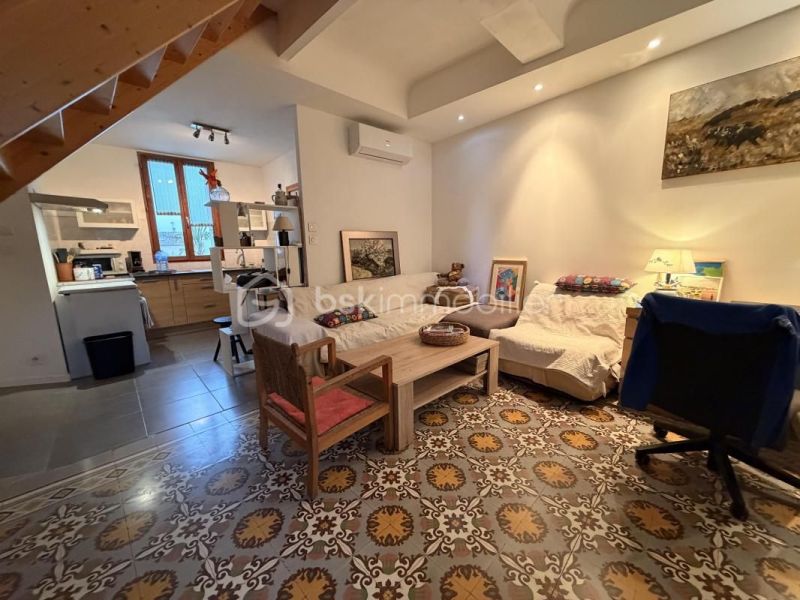 For rent: 2-bedroom duplex apartment, 72 m², seaside, Saint-Laurent-d'Aigouze