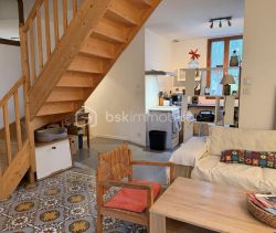 For rent: 2-bedroom duplex apartment, 72 m², seaside, Saint-Laurent-d'Aigouze