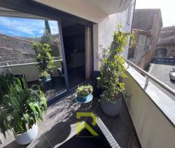 Casa de diseño arquitectónico en alquiler en Florensac